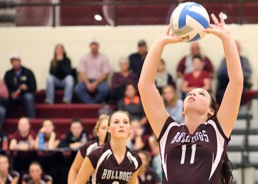 Lady Bulldogs win season opener against Baker, 3-2