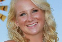 Sabe receives scholarship