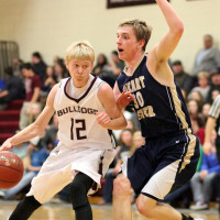 Bulldogs get knocked off regional tournament bracket