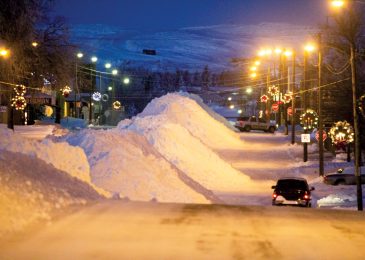 COUNTY SHUTS DOWN: Christmas Blizzard 2016